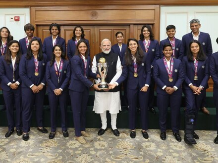 మోదీ గ్లో సీక్రెట్ ఏంటి? క్రికెటర్ హర్లీన్ ఫన్నీ ప్రశ్నకు ప్రధాని ఏం చెప్పారు?