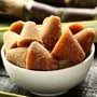 শীতকালে গুড় খাওয়ার উপকারিতা
