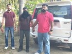 Two members of Jaggu Bhagwanpuria gang in Hoshiarpur police custody. (HT Photo) Two members of Jaggu Bhagwanpuria gang in Hoshiarpur police custody. (HT Photo)