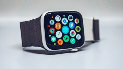 Check out these seven Apple Watch features that can make daily tasks easier and improve your routine. (Unsplash)