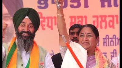 Delhi chief minister Rekha Gupta with BJP candidate Harjit Singh Sandhu during a rally in Tarn Taran on Saturday. (HT) Delhi chief minister Rekha Gupta with BJP candidate Harjit Singh Sandhu during a rally in Tarn Taran on Saturday. (HT)