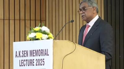 Justice Nath traced Sen’s legacy to pivotal reforms, particularly the Advocates Act, 1961, which abolished colonial-era hierarchies in the legal profession and opened the field to a unified class of advocates.