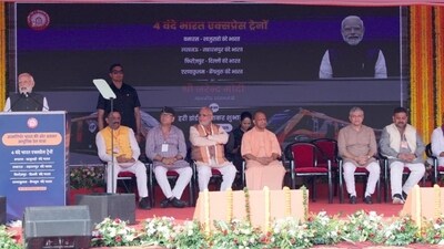 Prime Minister Narendra Modi flags off the Banaras-Khajuraho Vande Bharat Express and Lucknow-Saharanpur in Varanasi. (Deepak Gupta/HT Photo)