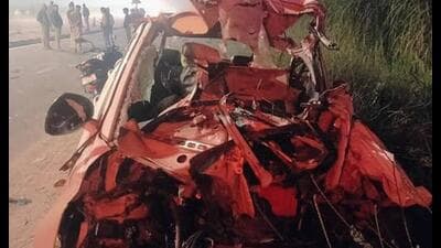 The accident occurred around 1 am on Saturday when a car, allegedly speeding, rammed into the parked truck in Shamli. (Sourced)