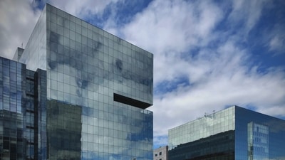 Qatar National Bank has renewed its 8,079 sq ft lease at Maker Maxity in Mumbai’s BKC at a starting monthly rent of ₹62.6 lakh, documents accessed by Propstack show. (Representational Image) (Unsplash ) Qatar National Bank has renewed its 8,079 sq ft lease at Maker Maxity in Mumbai’s BKC at a starting monthly rent of ₹62.6 lakh, documents accessed by Propstack show. (Representational Image) (Unsplash )