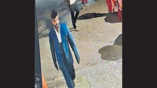 The CCTV footage accessed by police showed the duo entering the venue at 8 pm. (HT)
