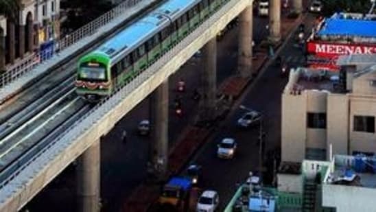 The post, which compared an 18-km journey from Yeshwantpur to Jayanagar to a 120-km drive from Navi Mumbai to Pune, struck a chord with many Bengalureans. (PTI Photo)