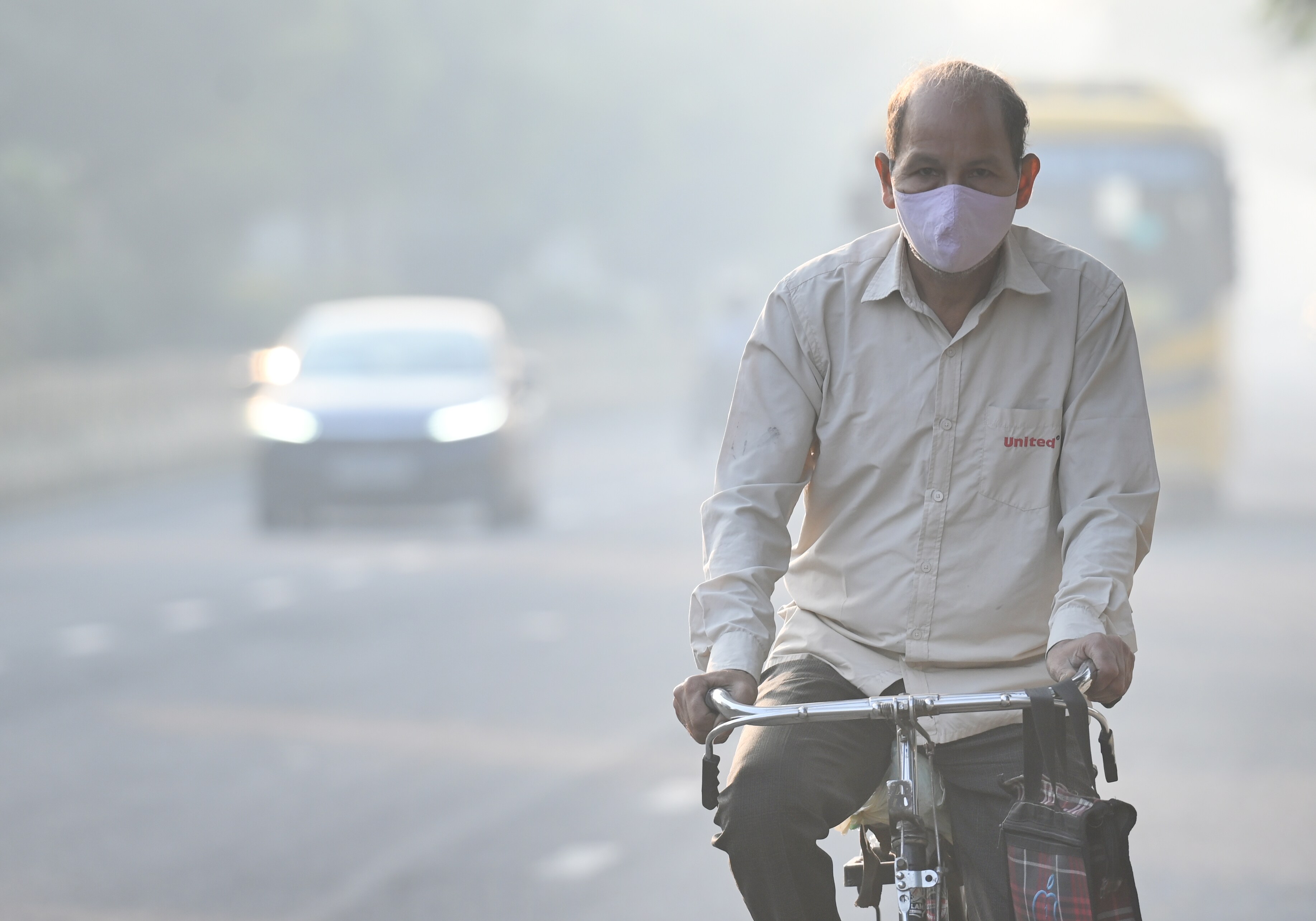 Keep windows closed during early in the morning and late evening, and track real-time AQI updates before stepping out. (Hindustan Times)