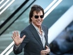 Tom Cruise worked with Dakota Fanning in the 2005 film War of the Worlds. Tom Cruise worked with Dakota Fanning in the 2005 film War of the Worlds.