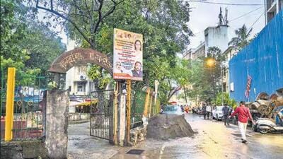 BMC sends notice to asst engineer for faking Bandra road widths to benefit builders