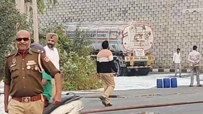A tanker carrying 20,000 litres of ethanol overturned on the Mehlan Road bypass along the Sangrur-Patiala national highway on Sunday evening, causing a spill. (HT File)