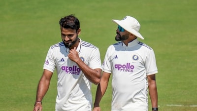 Mohammed Siraj and Akash Deep didn't take a single wicket in the second innings. (PTI) Mohammed Siraj and Akash Deep didn't take a single wicket in the second innings. (PTI)