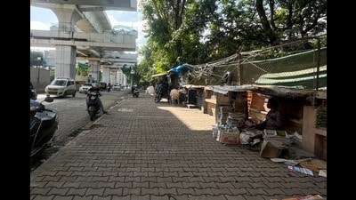 Under the National Hawker Policy, the Pune Municipal Corporation (PMC) issues certificates to licensed street vendors, who are allotted spaces in 525 designated zones. (HT) Under the National Hawker Policy, the Pune Municipal Corporation (PMC) issues certificates to licensed street vendors, who are allotted spaces in 525 designated zones. (HT)