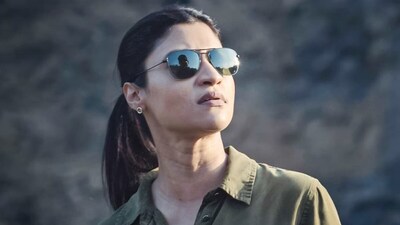<p>సెర్చి ది నైనా మర్డర్ కేస్ ఓటీటీ- జియో హాట్స్టార్ టాప్ 10 ఓటీటీ ట్రెండింగ్ జాబితాలో క్రైమ్ వెబ్ సిరీస్ సెర్చ్ ది నైనా మర్డర్ కేసు తొమ్మిదో ప్లేసులో ఉంది. 6.1 IMDb రేటింగ్ ఉన్న సెర్చ్ సిరీస్ తెలుగులో స్ట్రీమింగ్ అవుతు కచ్చితంగా చూడాల్సినదిగా ఉంది. </p> (Jio Hotstar) <p>సెర్చి ది నైనా మర్డర్ కేస్ ఓటీటీ- జియో హాట్స్టార్ టాప్ 10 ఓటీటీ ట్రెండింగ్ జాబితాలో క్రైమ్ వెబ్ సిరీస్ సెర్చ్ ది నైనా మర్డర్ కేసు తొమ్మిదో ప్లేసులో ఉంది. 6.1 IMDb రేటింగ్ ఉన్న సెర్చ్ సిరీస్ తెలుగులో స్ట్రీమింగ్ అవుతు కచ్చితంగా చూడాల్సినదిగా ఉంది. </p> (Jio Hotstar)