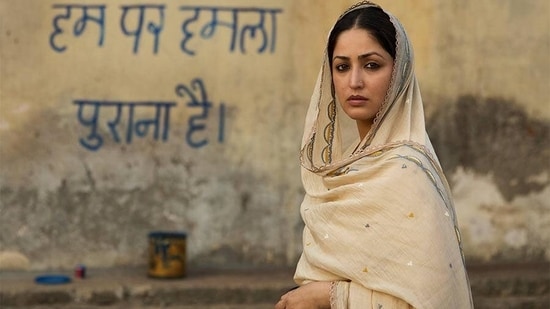 Haq box office collection day 2: A still from the film featuring Emraan Hashmi and Yami Gautam.