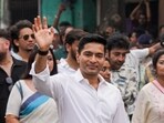 Abhishek Banerjee spoke to the gathering over phone and congratulated the couple.