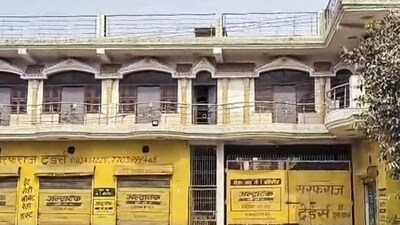 A room in this lodge was rented by Muzammil Shakeel, a Kashmiri doctor and a teacher at Al Falaha University, from where 350 kg of explosives, suspected to be ammonium nitrate, and a cache of arms and ammunition were recovered in a joint operation by Jammu and Kashmir Police and Haryana Police in Faridabad on Monday. (PTI Photo) A room in this lodge was rented by Muzammil Shakeel, a Kashmiri doctor and a teacher at Al Falaha University, from where 350 kg of explosives, suspected to be ammonium nitrate, and a cache of arms and ammunition were recovered in a joint operation by Jammu and Kashmir Police and Haryana Police in Faridabad on Monday. (PTI Photo)
