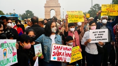 Citizens protest against what they called the government's lack of action to combat air pollution in the capital city New Delhi, India, Sunday, Nov. 9, 2025. (AP)