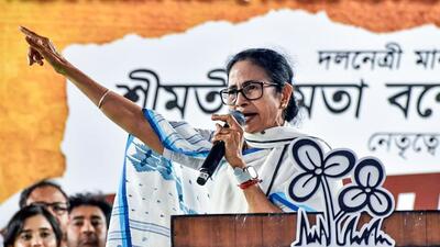 West Bengal chief minister Mamata Banerjee addresses a rally in Kolkata in protest against the SIR exercise. (ANI) West Bengal chief minister Mamata Banerjee addresses a rally in Kolkata in protest against the SIR exercise. (ANI)