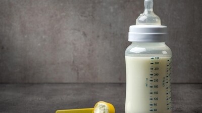 Infant botulism outbreak tied to recalled formula in 10 US states! (Adobe Stock) Infant botulism outbreak tied to recalled formula in 10 US states! (Adobe Stock)