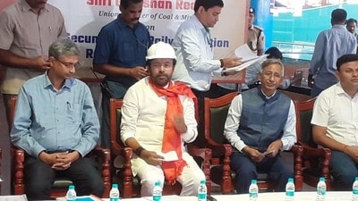 సికింద్రాబాద్ రైల్వే స్టేషన్ పనులను పరిశీలించిన కిషన్ రెడ్డి సికింద్రాబాద్ రైల్వే స్టేషన్ పనులను పరిశీలించిన కిషన్ రెడ్డి