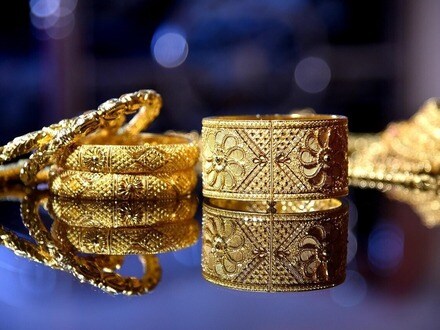 Akshaya Tritiya 2025: Jewellers like Tanishq, Senco Gold, MP Jewellers, and PC Chandra Jewellers are offering discounts to attract customers during the buying season.                                                       