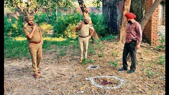 One of the accused was nabbed after a brief exchange of fire near Bhukri road, Kharar, on Monday (HT Photo)