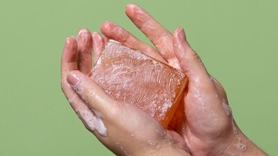 Your vagina is self-sufficient, so ignore the hype. Keeping it clean is simple, not complicated, and it doesn't need a bunch of products. (Freepik) Your vagina is self-sufficient, so ignore the hype. Keeping it clean is simple, not complicated, and it doesn't need a bunch of products. (Freepik)