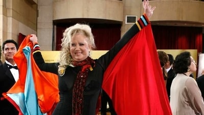 Sally Kirkland, the 84-year-old Hollywood star, died after being placed in hospice care following significant health issues. (X@joafrcaetano) Sally Kirkland, the 84-year-old Hollywood star, died after being placed in hospice care following significant health issues. (X@joafrcaetano)