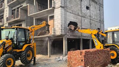 The court also said that a query was put to the counsel for the petitioner as to how the petitioner, a resident of Lucknow, is aggrieved by the construction standing at Ghaziabad. (HT Archive) The court also said that a query was put to the counsel for the petitioner as to how the petitioner, a resident of Lucknow, is aggrieved by the construction standing at Ghaziabad. (HT Archive)