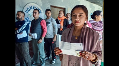 Voters arrive to cast their votes for the Nagrota Assembly by-election in Jammu on Tuesday. (ANI) Voters arrive to cast their votes for the Nagrota Assembly by-election in Jammu on Tuesday. (ANI)
