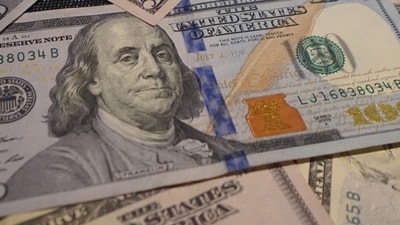 Amid rising inflation, the IRS will provide $1,390 relief payments to eligible individuals starting November 2025. (Unsplash)