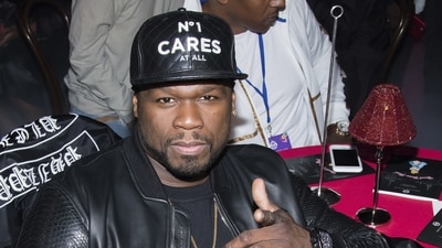 50 Cent filmed himself on his plane, saying, “They just said that they are not even allowing the jets to depart.” 50 Cent filmed himself on his plane, saying, “They just said that they are not even allowing the jets to depart.”