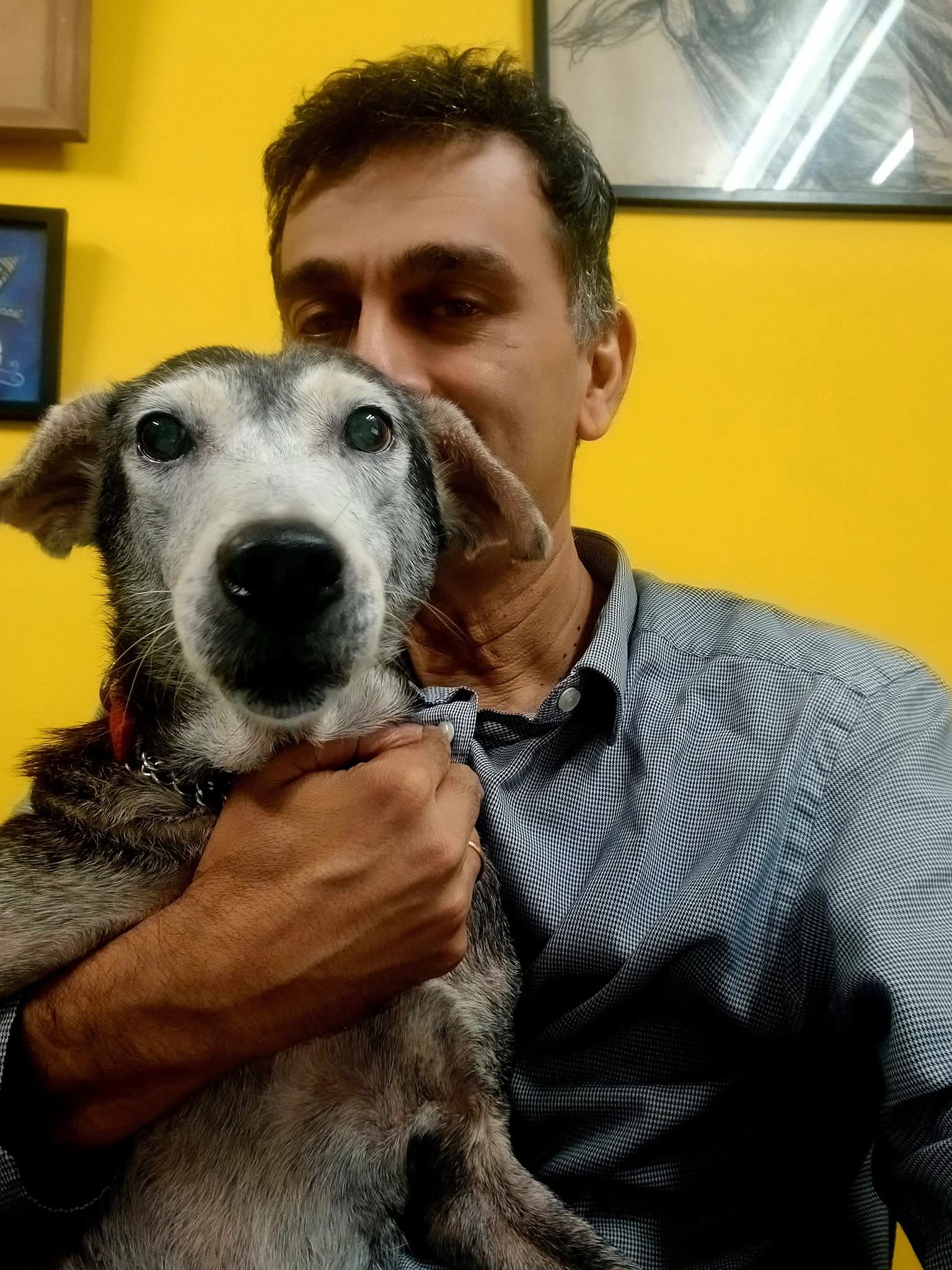 Abodh Aras with another old friend (Courtesy Abodh Aras)