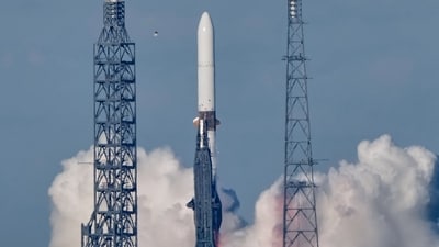 A Blue Origin New Glenn rocket lifts off from Launch Complex 36 at the Cape Canaveral Space Force Station in Cape Canaveral, Fla., Thursday, Nov. 13. (AP) A Blue Origin New Glenn rocket lifts off from Launch Complex 36 at the Cape Canaveral Space Force Station in Cape Canaveral, Fla., Thursday, Nov. 13. (AP)