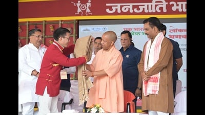 Chief minister Yogi Adityanath at the launch of Janajati Bhagidari Utsav in Lucknow on Thursday. (HT) Chief minister Yogi Adityanath at the launch of Janajati Bhagidari Utsav in Lucknow on Thursday. (HT)