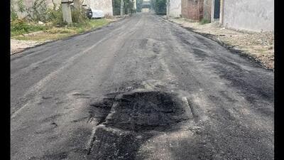 Locals also cited repeated recarpeting across the city as evidence of poor monitoring. (HT Photo) Locals also cited repeated recarpeting across the city as evidence of poor monitoring. (HT Photo)