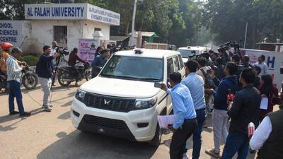 NIA and crime branch teams at Al-Falah University in Faridabad where explosive materials used in the Delhi blast were found. (Parveen Kumar/ HT Photo) NIA and crime branch teams at Al-Falah University in Faridabad where explosive materials used in the Delhi blast were found. (Parveen Kumar/ HT Photo)