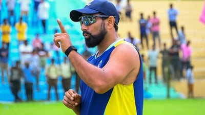 India's pacer Mohammed Shami engages in a discussion with Bengal team members during a training session at the Maharaja Bir Bikram Stadium (PTI) India's pacer Mohammed Shami engages in a discussion with Bengal team members during a training session at the Maharaja Bir Bikram Stadium (PTI)