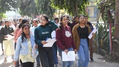 UPPSC RO/ARO Mains Exam 2023: UPPSC will hold the RO/ARO Mains Exam on January 31 and February 1, 2025. (Santosh Kumar/File) UPPSC RO/ARO Mains Exam 2023: UPPSC will hold the RO/ARO Mains Exam on January 31 and February 1, 2025. (Santosh Kumar/File)