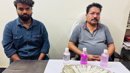 ఏసీబీకి చిక్కిన ఆదిబట్ల టౌన్ ప్లానింగ్ ఆఫీసర్ వరప్రసాద్