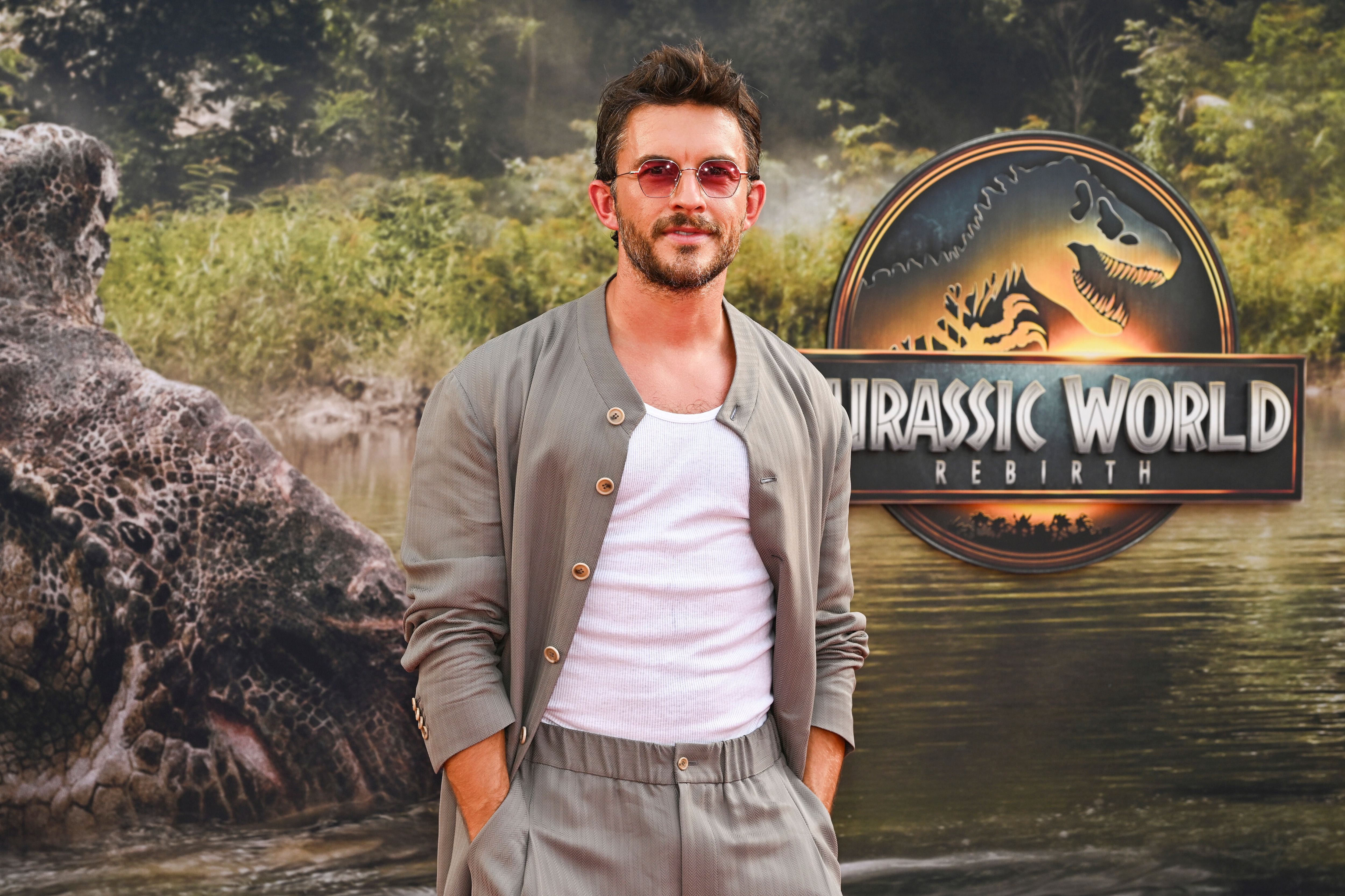 Jonathan Bailey at the premiere of Jurassic World Rebirth. Jonathan Bailey at the premiere of Jurassic World Rebirth.