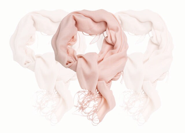Get a shawl, scarf, or muffler in a primary or standout colour. (ADOBE STOCK) Get a shawl, scarf, or muffler in a primary or standout colour. (ADOBE STOCK)