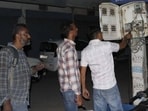 Residents said they are caught in the middle of the tussle between the discom and the society’s management despite paying their individual bills. (HT Archive)