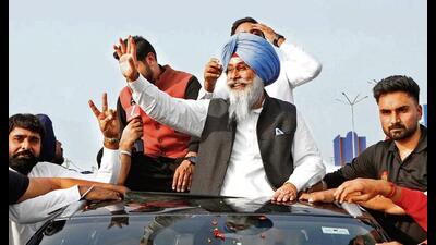 AAP on Friday retained Tarn Taran assembly seat, with its candidate Harmeet Singh Sandhu defeating Sukhwinder Kaur Randhawa (HT Photo) AAP on Friday retained Tarn Taran assembly seat, with its candidate Harmeet Singh Sandhu defeating Sukhwinder Kaur Randhawa (HT Photo)