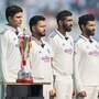 <p>స్వదేశంలో సఫారీ సవాల్ కు టీమిండియా సిద్దమైంది. రెండు టెస్టుల సిరీస్ లో భాగంగా దక్షిణాఫ్రికాతో ఫస్ట్ మ్యాచ్ ఈ రోజు (నవంబర్ 14) ఈడెన్ గార్డెన్స్ లో ప్రారంభమైంది. </p>