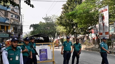বিস্ফোরণে কাঁপল ঢাকা, নেপথ্যে কারা? (ছবি - AFP)