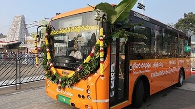 టీటీడీకి ఎలక్ట్రిక్ బస్సు విరాళం టీటీడీకి ఎలక్ట్రిక్ బస్సు విరాళం