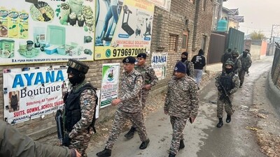 Security officials patrolling the area around Nowgam Police Station where an accidental explosion last night claimed at least 9 lives. (Waseem Andrabi/Hindustan Times) Security officials patrolling the area around Nowgam Police Station where an accidental explosion last night claimed at least 9 lives. (Waseem Andrabi/Hindustan Times)