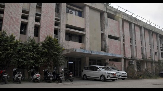 The Zone D office of the municipal corporation in Ludhiana (HT Photo)